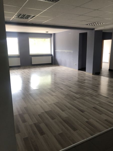 Prelungirea Ghencea, 2 sp. com. parter bloc, reducere 60.000 euro