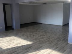 Prelungirea Ghencea, 2 sp. com. parter bloc, reducere 60.000 euro